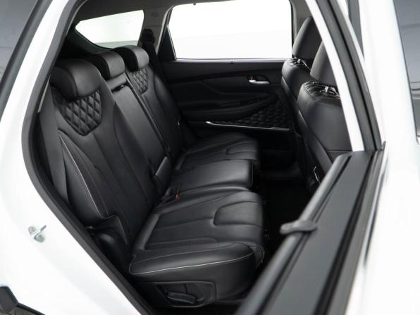 Hyundai Santa Fe IV Рестайлинг с пробегом 2022 года, цена 3 716 444 рубля, 87834 км, внедорожник, Автокод Объявления