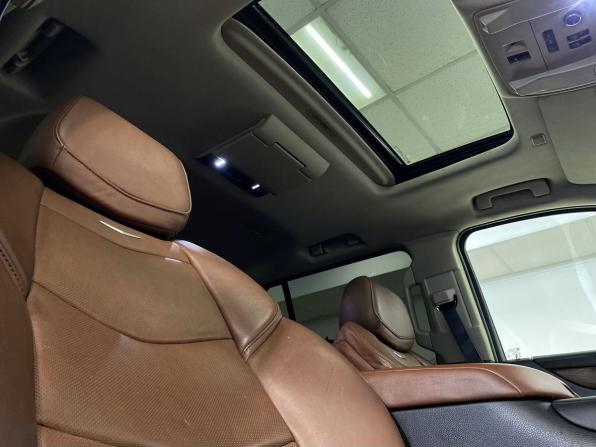 Cadillac Escalade IV с пробегом 2016 года, цена 3 400 000 рублей, 128221 км, внедорожник, Автокод Объявления