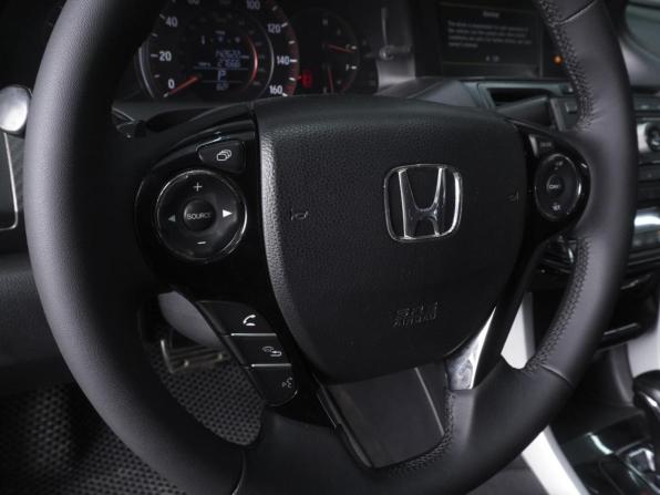 Honda Accord IX Рестайлинг с пробегом 2017 года, цена 2 039 000 рублей, 229526 км, седан, Автокод Объявления