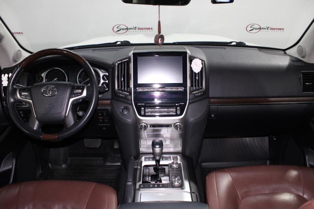 Toyota Land Cruiser 200 Series Рестайлинг 2 Владивосток  - изображение 14