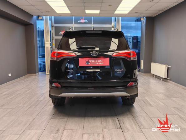 Toyota RAV4 IV (XA40) Рестайлинг с пробегом 2017 года, цена 2 378 000 рублей, 136000 км, внедорожник, Автокод Объявления