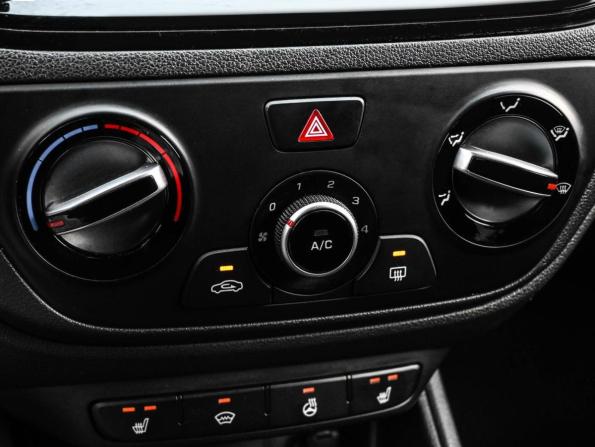 Hyundai Solaris II Рестайлинг с пробегом 2021 года, цена 1 629 000 рублей, 107084 км, седан, Автокод Объявления