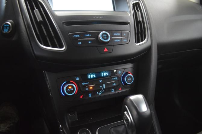 Ford Focus III Рестайлинг с пробегом 2017 года, цена 1 320 000 рублей, 57000 км, седан, Автокод Объявления