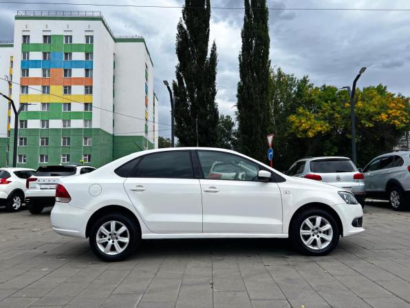Volkswagen Polo V с пробегом 2013 года, цена 990 000 рублей, 167228 км, седан, Автокод Объявления