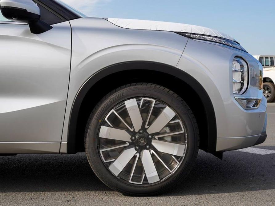Mitsubishi Outlander IV Рестайлинг Самара  - изображение 6