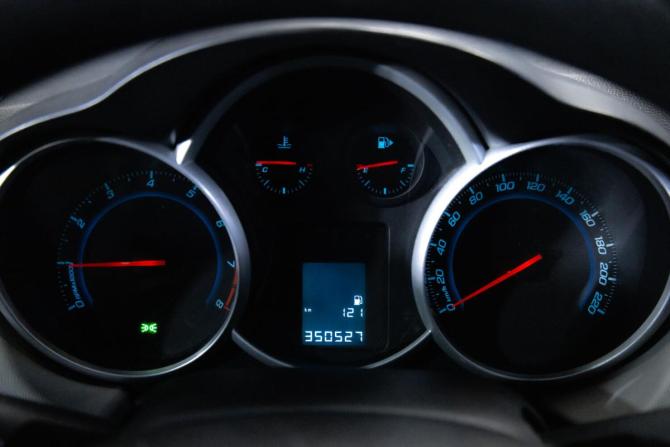 Chevrolet Cruze I Рестайлинг с пробегом 2012 года, цена 480 000 рублей, 350527 км, хэтчбек, Автокод Объявления
