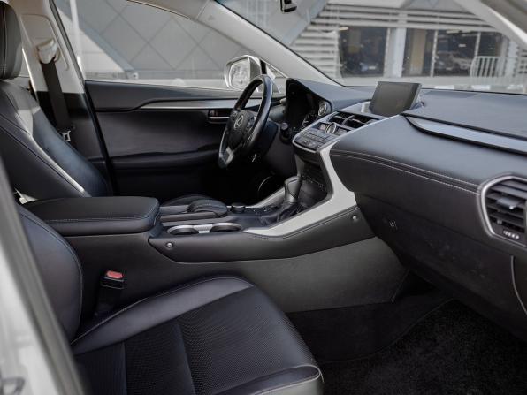 Lexus NX I с пробегом 2017 года, цена 3 433 750 рублей, 89219 км, внедорожник, Автокод Объявления