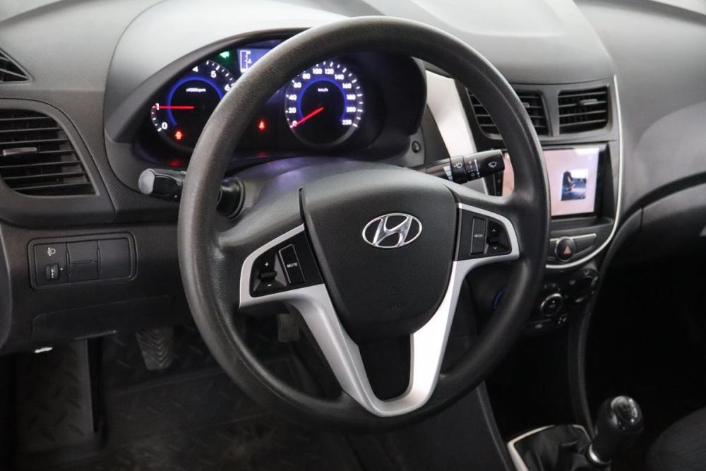Hyundai Solaris I Рестайлинг Санкт-Петербург  - изображение 8