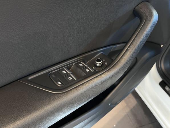Audi A4 V (B9) с пробегом 2015 года, цена 1 876 000 рублей, 151776 км, седан, Автокод Объявления