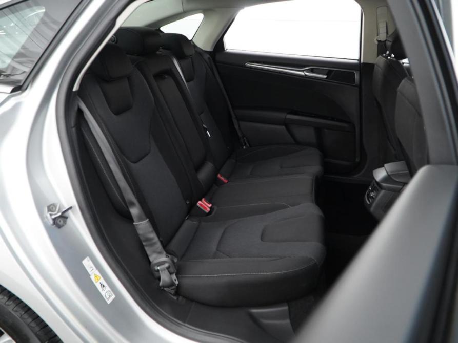 Ford Mondeo V Москва  - изображение 7