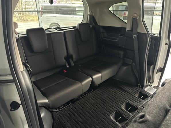 Honda Freed II Рестайлинг с пробегом 2021 года, цена 2 190 000 рублей, 70906 км, компактвэн, Автокод Объявления