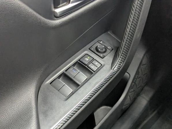 Toyota RAV4 V (XA50) с пробегом 2021 года, цена 2 750 000 рублей, 132113 км, внедорожник, Автокод Объявления