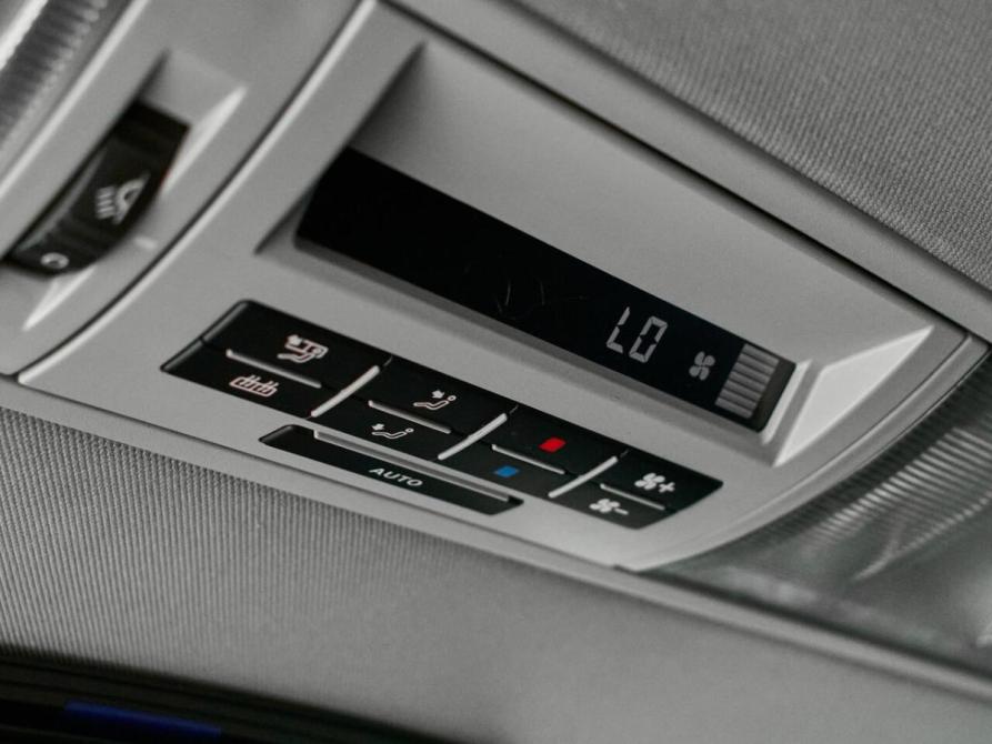 Volkswagen Multivan T5 Рестайлинг Екатеринбург  - изображение 25