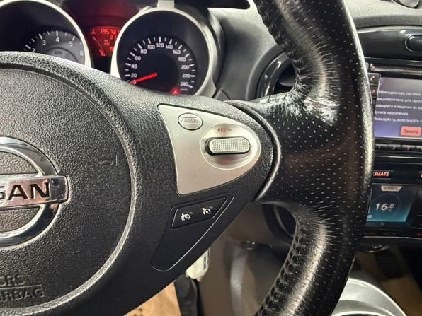 Nissan Juke I с пробегом 2011 года, цена 909 000 рублей, 135647 км, внедорожник, Автокод Объявления