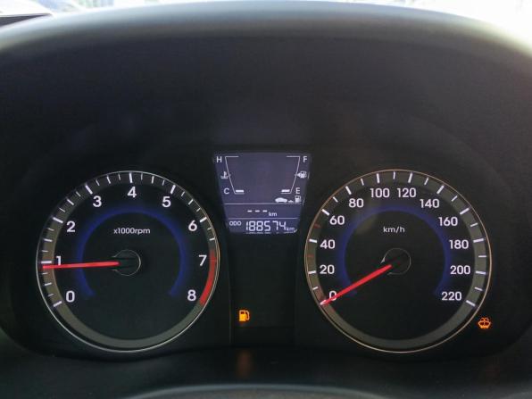 Hyundai Solaris I с пробегом 2012 года, цена 650 000 рублей, 188570 км, седан, Автокод Объявления