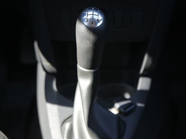 Renault Logan II Рестайлинг с пробегом 2019 года, цена 835 000 рублей, 110600 км, седан, Автокод Объявления
