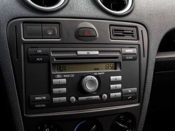 Ford Fusion I Рестайлинг с пробегом 2006 года, цена 525 000 рублей, 191550 км, хэтчбек, Автокод Объявления
