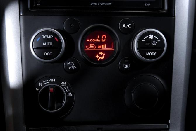 Suzuki Grand Vitara II Рестайлинг с пробегом 2011 года, цена 999 000 рублей, 230802 км, внедорожник, Автокод Объявления