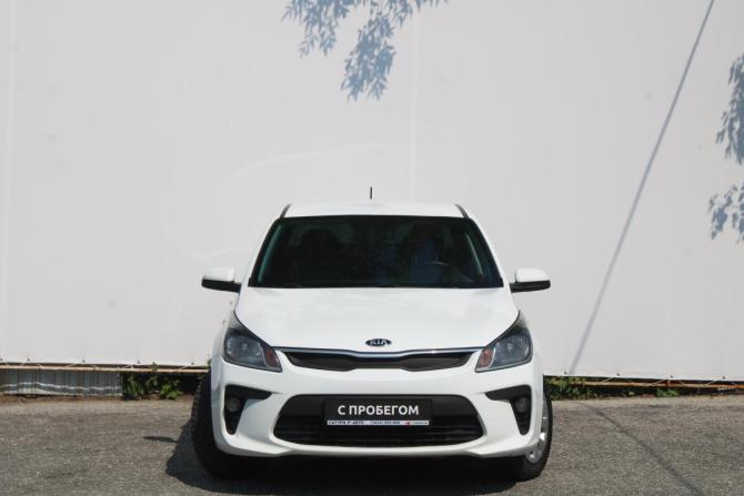 Kia Rio IV с пробегом 2018 года, цена 1 020 000 рублей, 126000 км, седан, Автокод Объявления