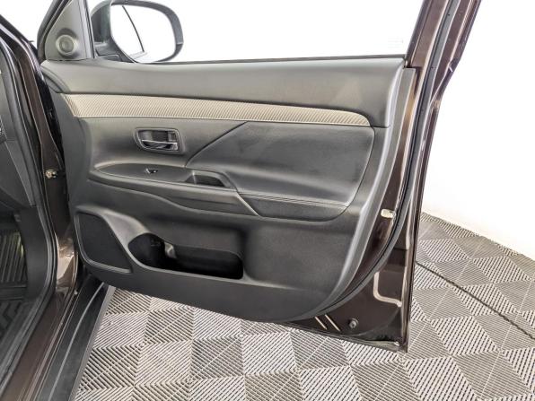 Mitsubishi Outlander III Рестайлинг 3 с пробегом 2021 года, цена 2 750 000 рублей, 65267 км, внедорожник, Автокод Объявления
