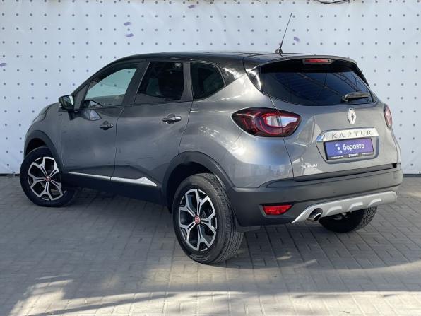 Renault Kaptur I с пробегом 2018 года, цена 1 300 000 рублей, 74399 км, внедорожник, Автокод Объявления