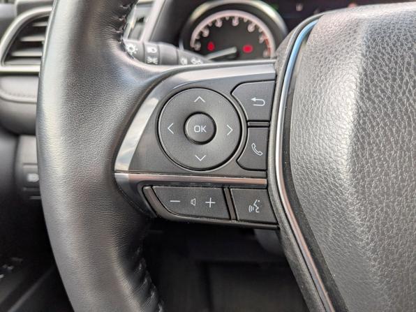 Toyota Camry VIII (XV70) Рестайлинг с пробегом 2021 года, цена 3 535 000 рублей, 63985 км, седан, Автокод Объявления