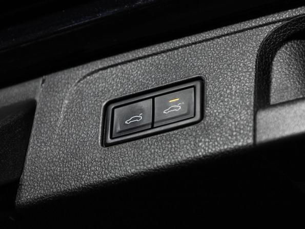 Volkswagen Passat B8 Рестайлинг с пробегом 2019 года, цена 2 139 728 рублей, 97073 км, универсал, Автокод Объявления