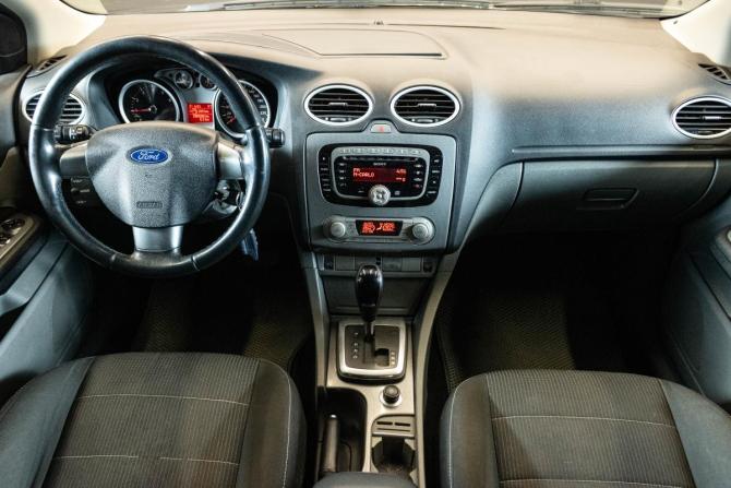 Ford Focus II Рестайлинг с пробегом 2011 года, цена 630 000 рублей, 188500 км, седан, Автокод Объявления