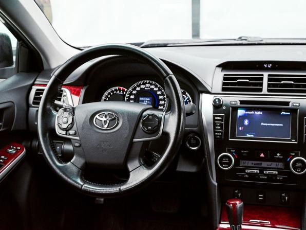Toyota Camry VII (XV50) с пробегом 2013 года, цена 1 610 000 рублей, 208878 км, седан, Автокод Объявления