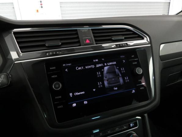 Volkswagen Tiguan II с пробегом 2018 года, цена 2 250 000 рублей, 156459 км, внедорожник, Автокод Объявления