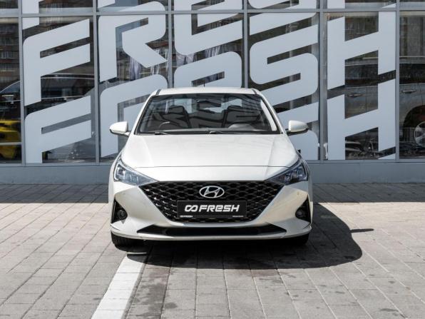 Hyundai Solaris II Рестайлинг с пробегом 2020 года, цена 1 568 800 рублей, 121374 км, седан, Автокод Объявления