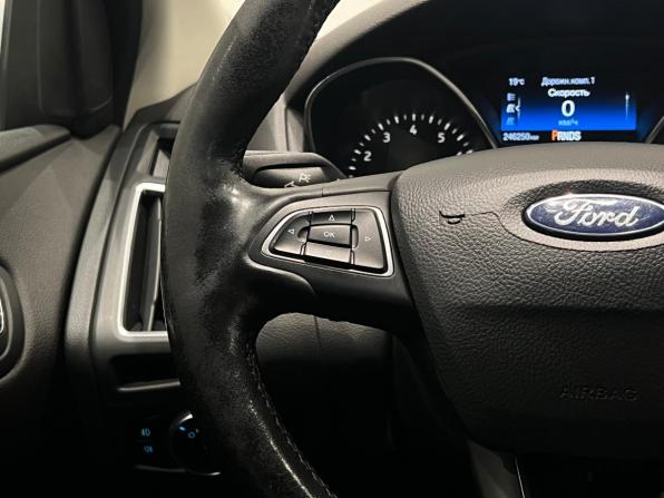 Ford Focus III Рестайлинг с пробегом 2018 года, цена 849 000 рублей, 246247 км, седан, Автокод Объявления
