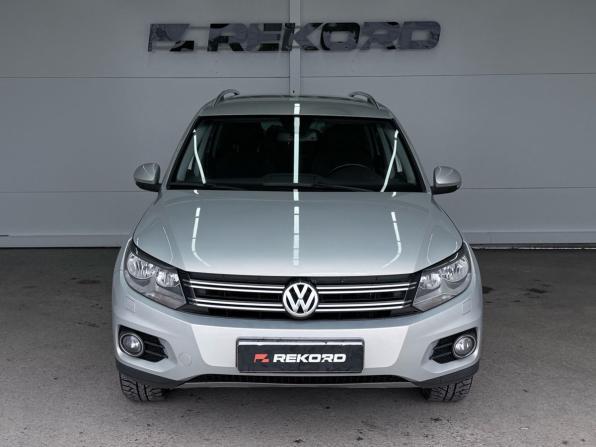 Volkswagen Tiguan I Рестайлинг с пробегом 2012 года, цена 1 329 000 рублей, 226262 км, внедорожник, Автокод Объявления