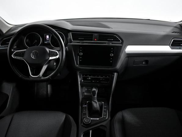 Volkswagen Tiguan II Рестайлинг с пробегом 2021 года, цена 2 235 000 рублей, 184951 км, внедорожник, Автокод Объявления