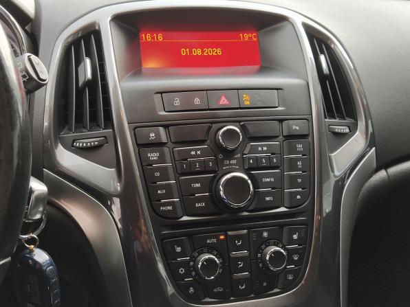 Opel Astra J Рестайлинг с пробегом 2012 года, цена 780 000 рублей, 123000 км, хэтчбек, Автокод Объявления