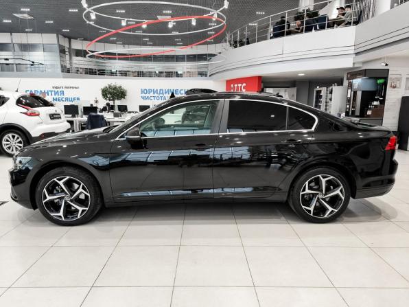 Volkswagen Passat B8 Рестайлинг с пробегом 2021 года, цена 2 290 000 рублей, 48316 км, седан, Автокод Объявления