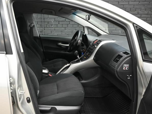Toyota Auris I с пробегом 2007 года, цена 720 000 рублей, 176387 км, хэтчбек, Автокод Объявления
