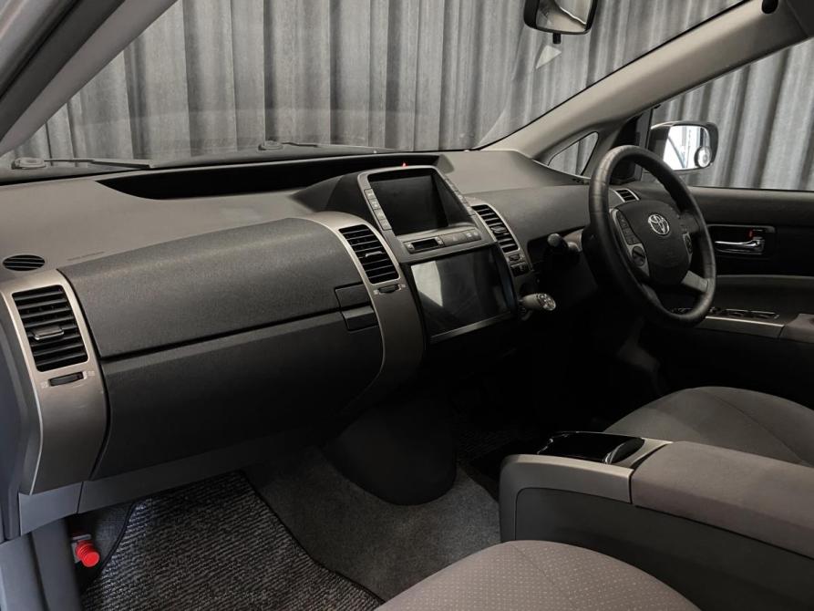 Toyota Prius II Рестайлинг (XW20) Красноярск  - изображение 13