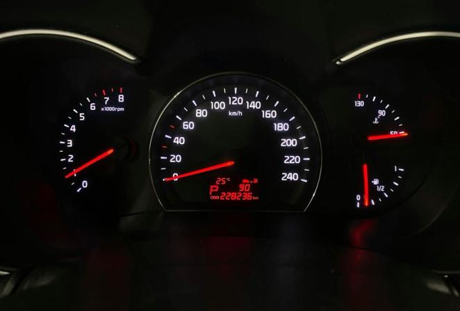 Kia Sorento II Рестайлинг с пробегом 2014 года, цена 1 650 000 рублей, 228236 км, внедорожник, Автокод Объявления