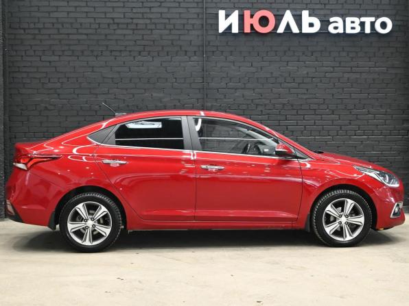 Hyundai Solaris II с пробегом 2017 года, цена 1 250 000 рублей, 74868 км, седан, Автокод Объявления
