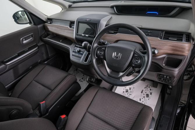 Honda Freed II Рестайлинг с пробегом 2020 года, цена 1 449 000 рублей, 147000 км, компактвэн, Автокод Объявления