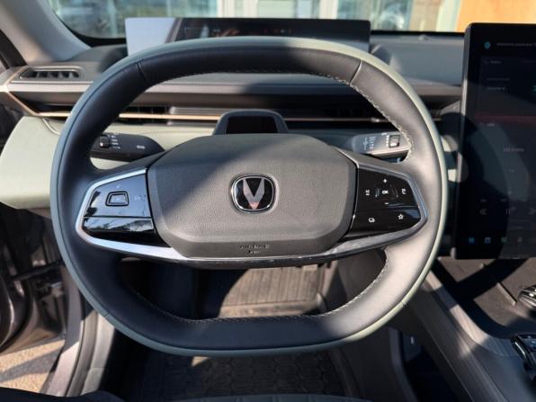 Changan Lamore с пробегом 2023 года, цена 2 549 000 рублей, 3332 км, седан, Автокод Объявления