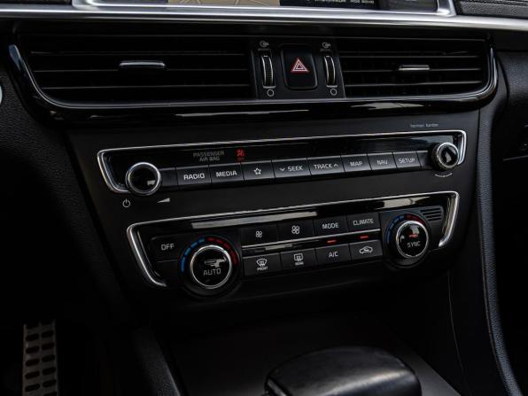 Kia Optima IV Рестайлинг с пробегом 2019 года, цена 2 350 000 рублей, 80358 км, седан, Автокод Объявления
