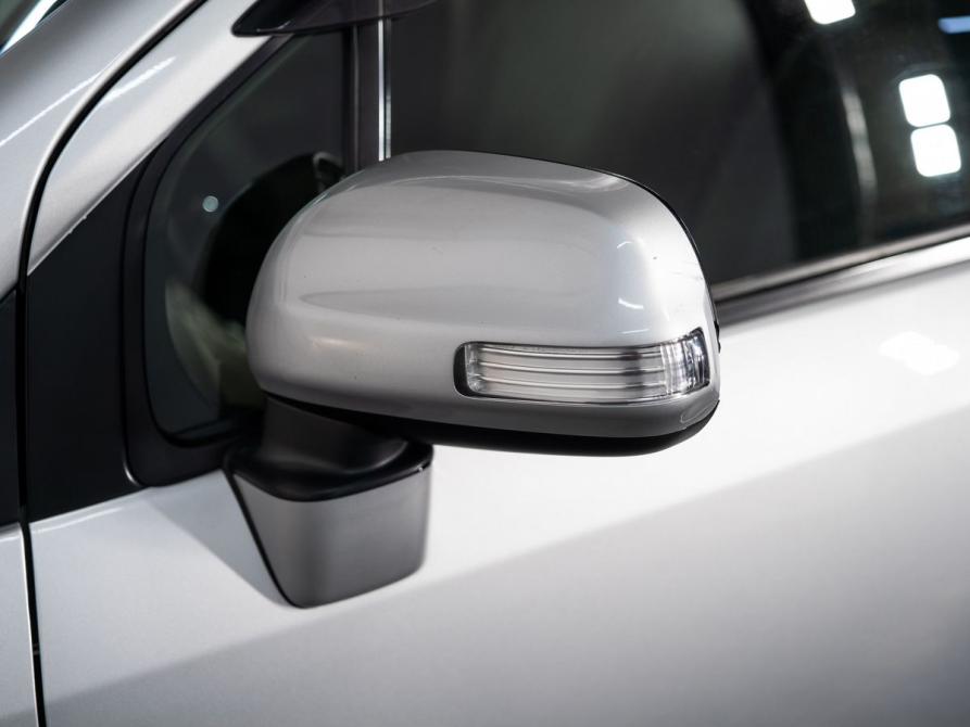 Toyota Passo Sette Иркутск  - изображение 18