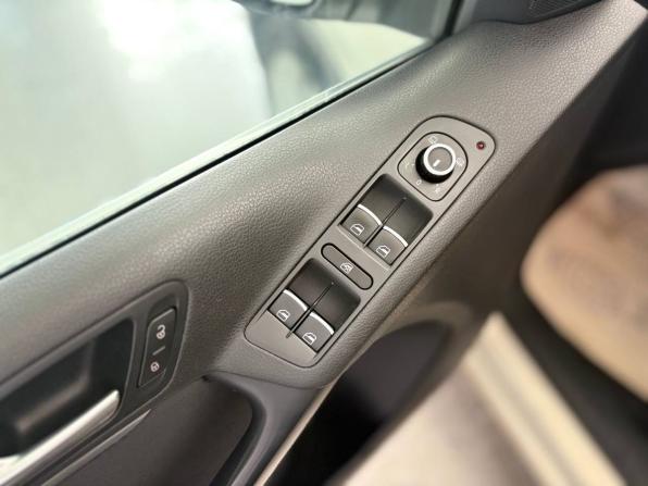 Volkswagen Tiguan I Рестайлинг с пробегом 2013 года, цена 1 235 000 рублей, 223197 км, внедорожник, Автокод Объявления