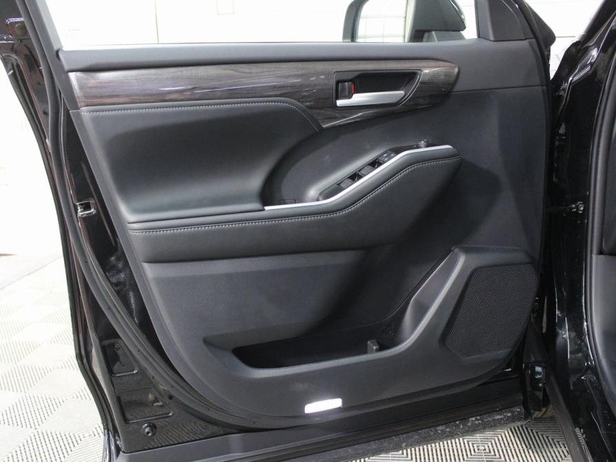 Toyota Highlander IV (XU70) Москва  - изображение 12