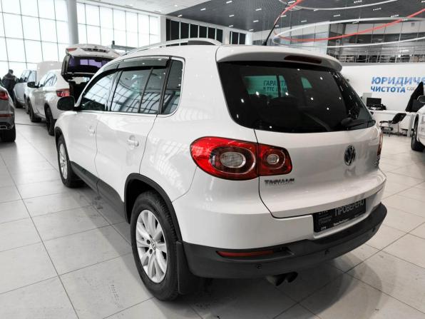 Volkswagen Tiguan I Рестайлинг с пробегом 2011 года, цена 1 250 000 рублей, 174082 км, внедорожник, Автокод Объявления