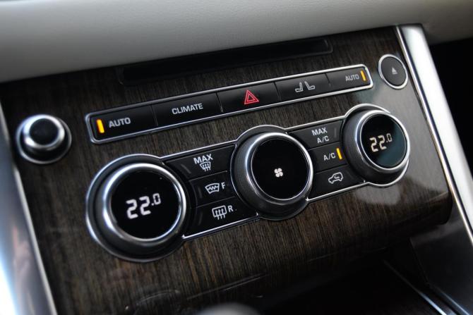 Land Rover Range Rover Sport II с пробегом 2015 года, цена 2 995 000 рублей, 126685 км, внедорожник, Автокод Объявления