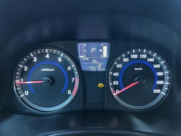 Hyundai Solaris I Рестайлинг с пробегом 2016 года, цена 1 160 000 рублей, 179579 км, седан, Автокод Объявления