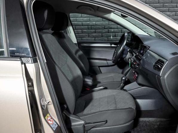 Volkswagen Polo VI с пробегом 2022 года, цена 1 820 000 рублей, 89190 км, лифтбек, Автокод Объявления